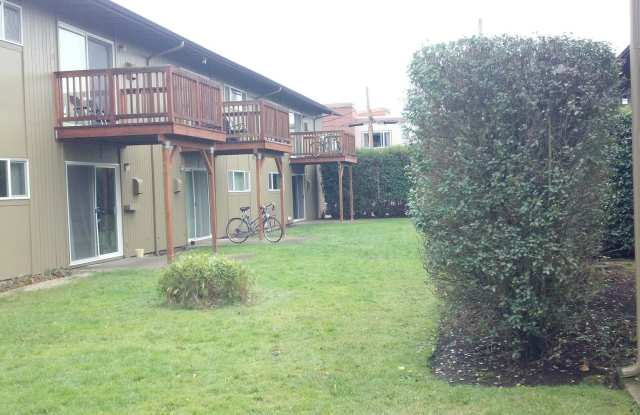 (WLO 10) 2 Bed/1 Bath Near Campus Gallery 2