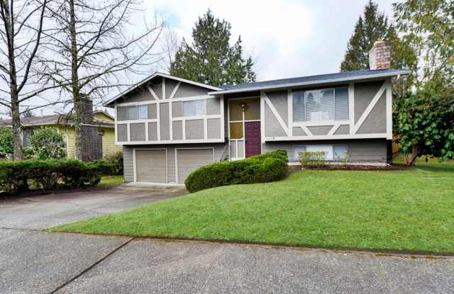 Remodeled House - 4 Bed 2 Bath - Renton photos photos