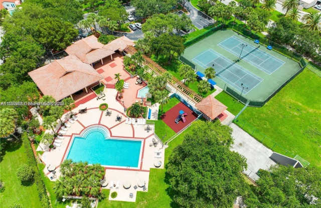 14915 SW 104th St photos photos