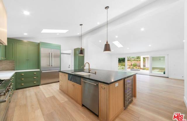 6174 Paseo Canyon Dr - 6174 Paseo Canyon Drive, Malibu, CA 90265