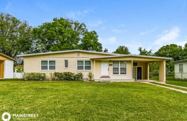 6533 Burgundy Road South - 6533 Burgundy Road South, Jacksonville, FL 32210