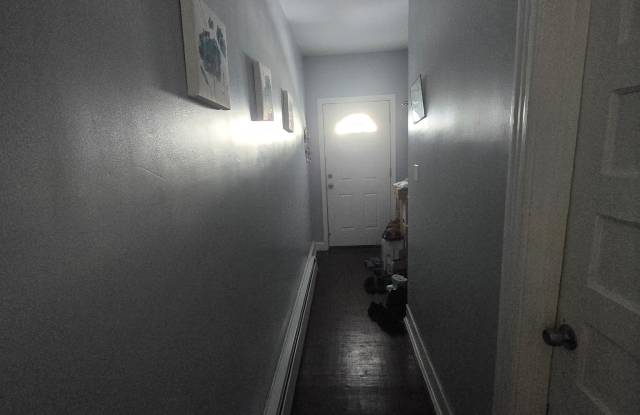 150 Adams Street Gallery 3