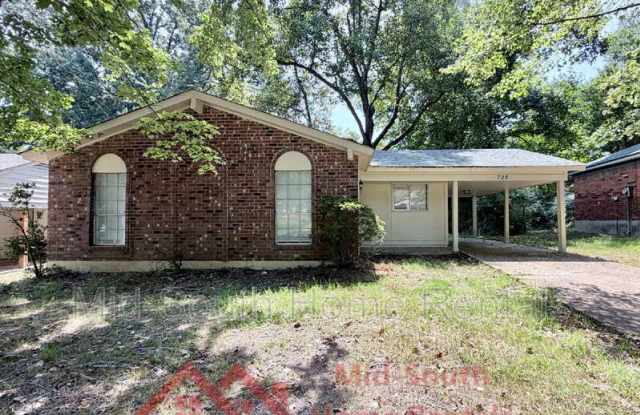 729 Blackstone Ln photos photos