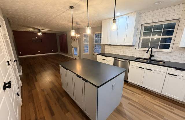 603 Kecia Dr Gallery 2