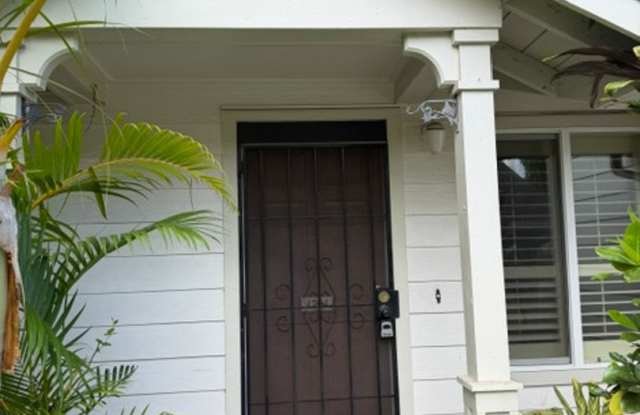 townhome in wailuku Maui Gallery 1