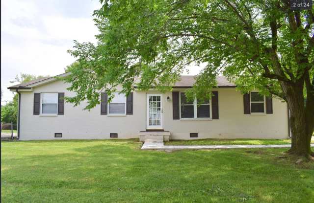 442 Appleton dr - 3 Bedrooms 1 bathroom house - 442 Appleton Drive, Clarksville, TN 37042