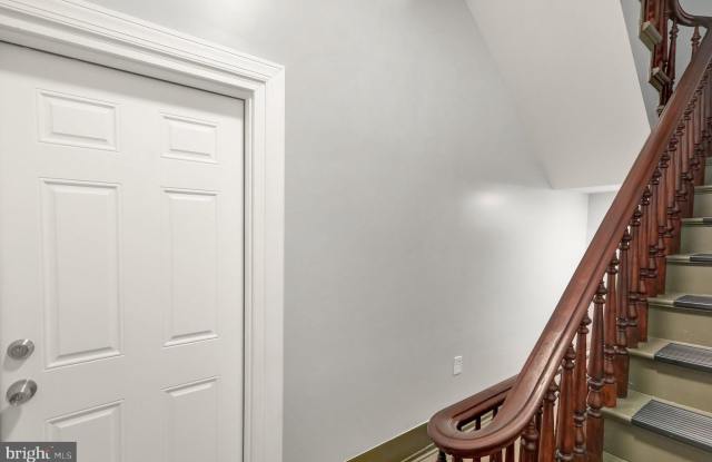 1156 FRANKLIN Street Gallery 2