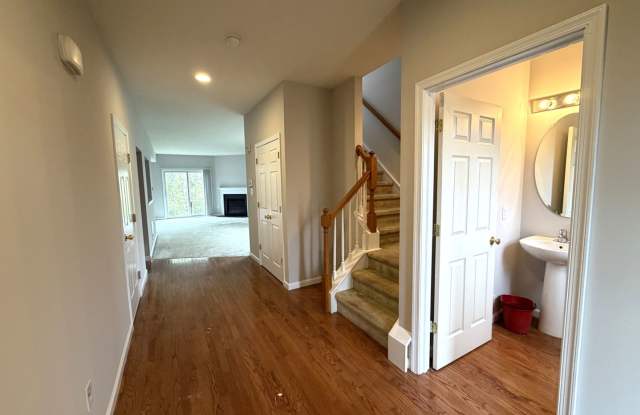 Perfect Townhouse Rental in Sicklerville! Gallery 4