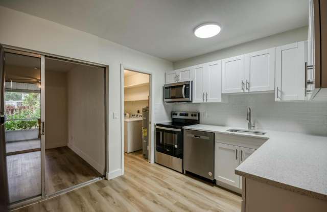 2319 NE Rustic Way Gallery 2