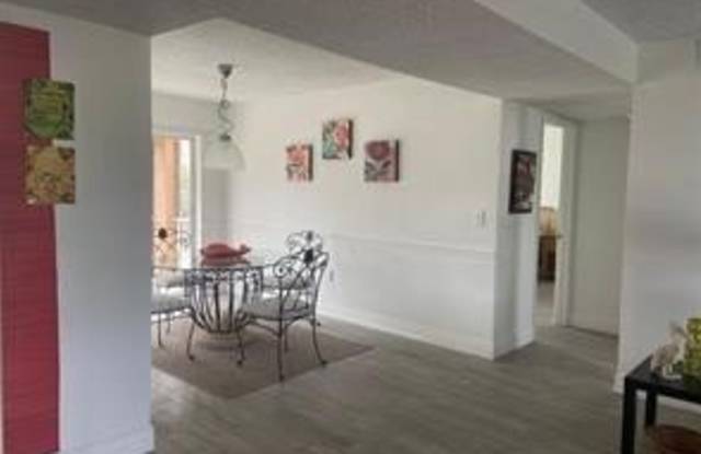 12620 Kenwood Lane Gallery 4