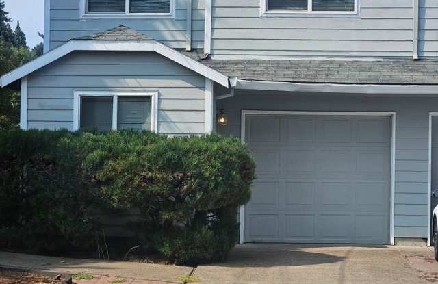 Spacious 3 bedroom 2.5 bath in Hillsboro photos photos