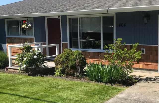 1404 41st Street photos photos