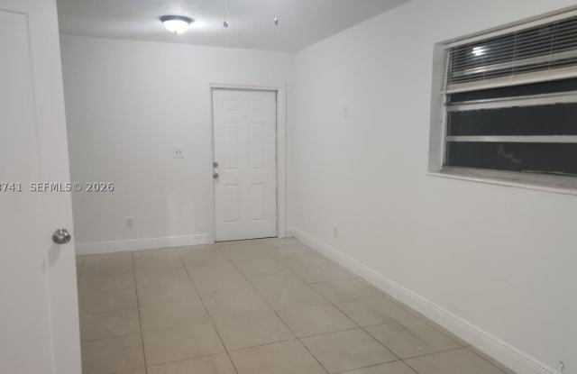 2736 NW 15th St - 2736 Northwest 15th Street, Roosevelt Gardens, FL 33311 2736 NW 15th St - 2736 Northwest 15th Street, Roosevelt Gardens, FL 33311