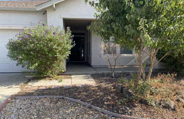 Newer 3 Bed, 2 Bath with HUGE Kitchen and Master Suite!!! photos photos Newer 3 Bed, 2 Bath with HUGE Kitchen and Master Suite!!! photos photos
