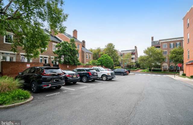 1142 N PITT STREET N photos photos