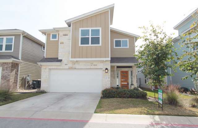 Beautiful Gated Retreat with Vaulted Ceilings, Loft & Private Deck photos photos