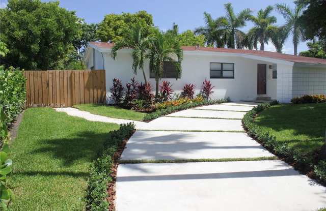 1420 Biarritz Drive Gallery 3