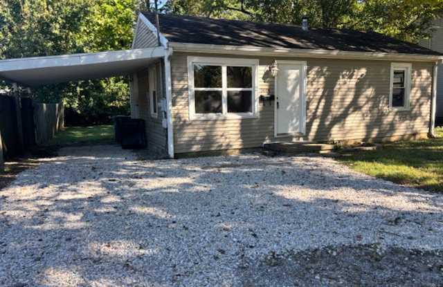 2004 Elmendorf Avenue Evansville, IN 47714 Gallery 1