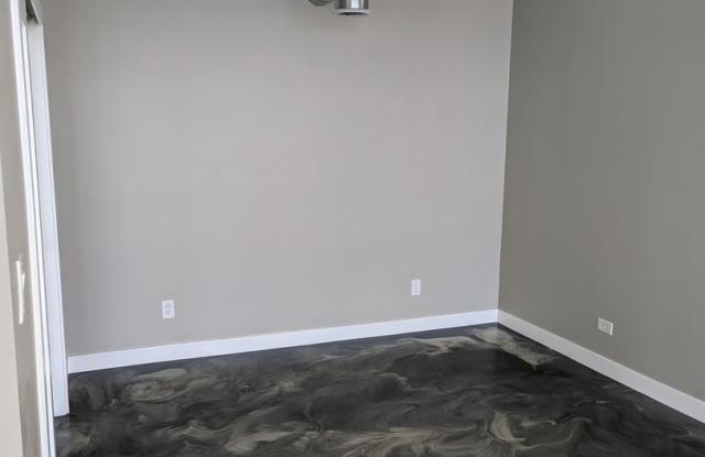 Executive Towers Condo Available for Rent! Gallery 4
