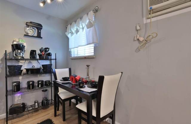 5453 Camelot Dr Gallery 4
