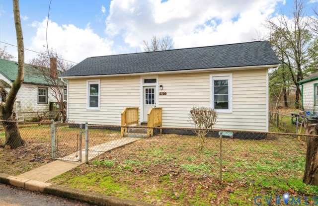 2726 Alexander Avenue photos photos