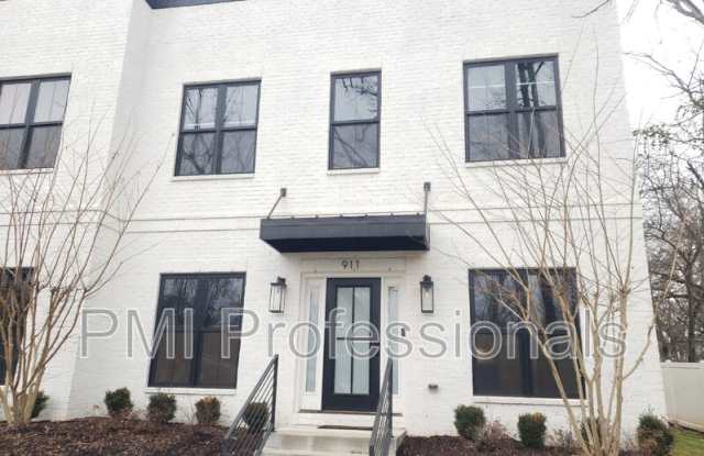 227 S Bilbro Ave - 227 South Bilbro Avenue, Murfreesboro, TN 37130