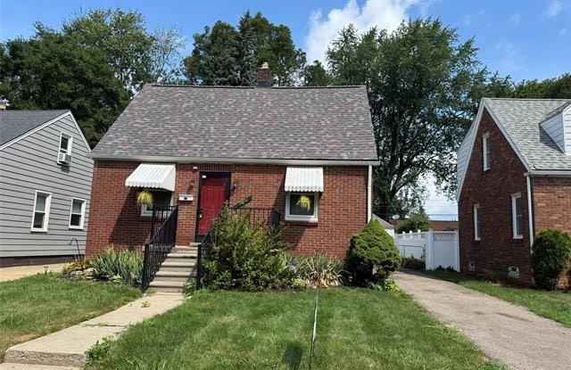 25900 Hanover Street - 25900 Hanover Street, Dearborn Heights, MI 48125