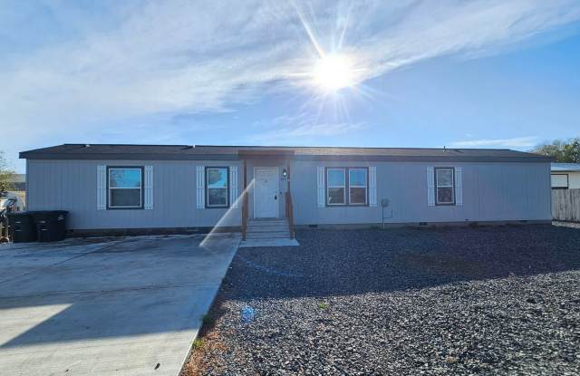 Updated Three Bedroom Home - 8711 Vince Road Northeast, Moses Lake, WA 98837 Updated Three Bedroom Home - 8711 Vince Road Northeast, Moses Lake, WA 98837