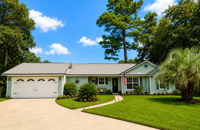 Beautiful 3 Bedroom, 2 Bath Home with Split Floor Plan & Great Curb Appeal! photos photos