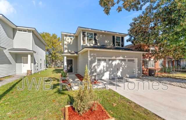 3017 Belden St photos photos