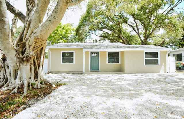 Beautiful 3 Bedroom Largo Home with Large Yard - Great Location! photos photos