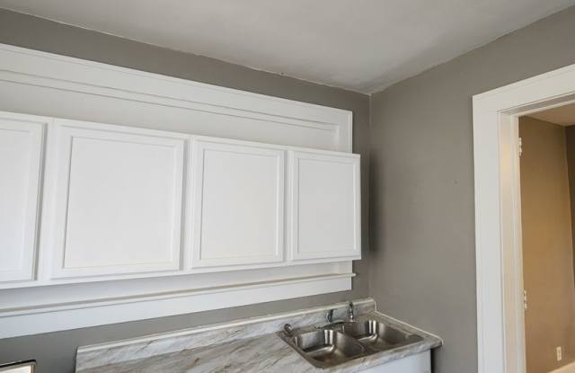 606 West 4th St photos photos