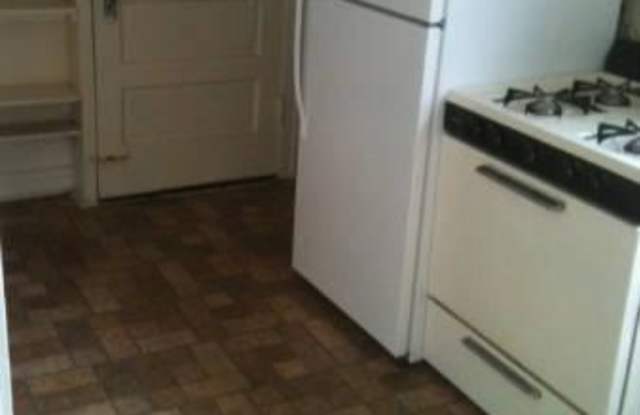 4261 W ADDISON ST. Gallery 4