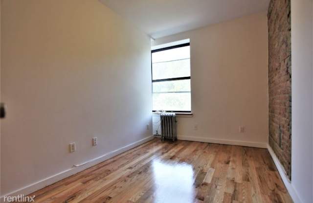275 Wayland Sq 2 Gallery 4