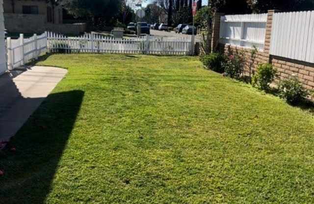 2330 E 15th Street Gallery 3