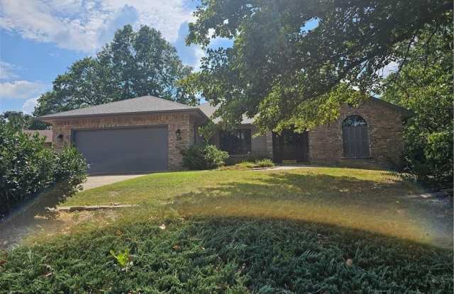 28 McKenzie  DR photos photos