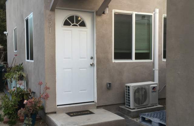 221 West Ash Avenue photos photos