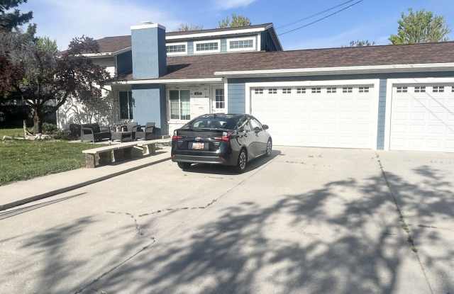453 E Fort Union Blvd photos photos