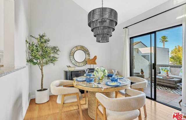 2336 Elden Ave unit: D photos photos