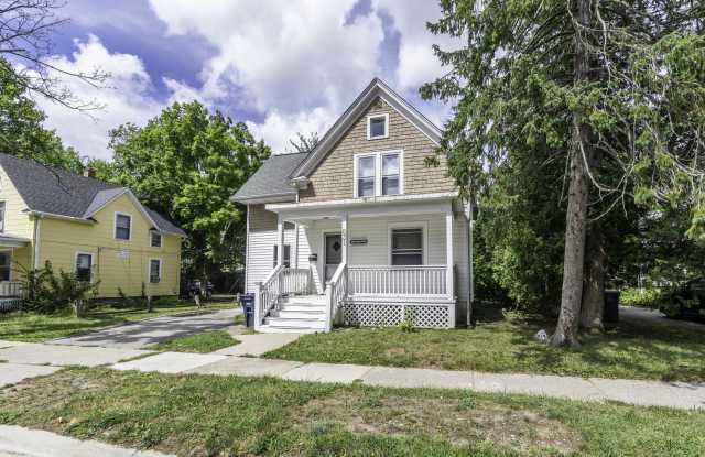831 Brookwood PL Gallery 3