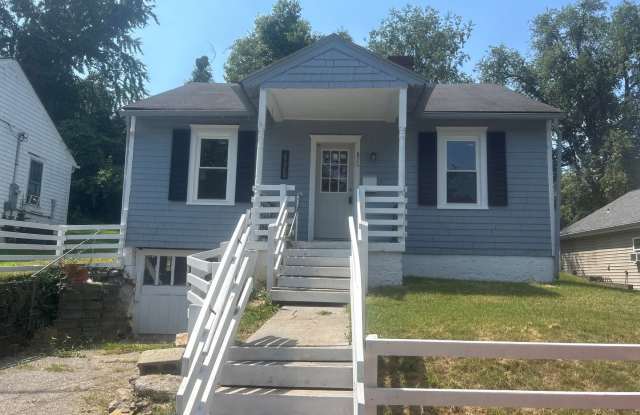 Adorable Two Bedroom One bath house! photos photos