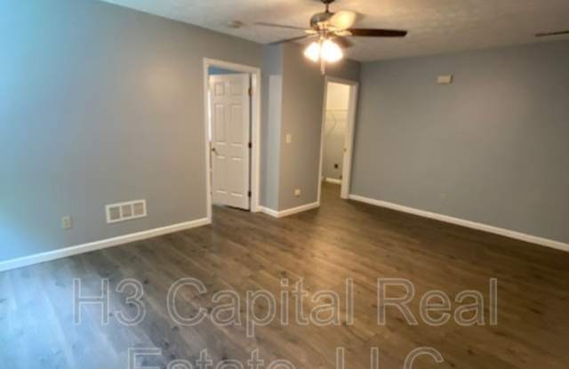 452 Meadow Dr photos photos