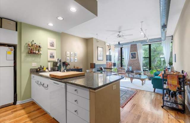 2943 N Lincoln Avenue photos photos