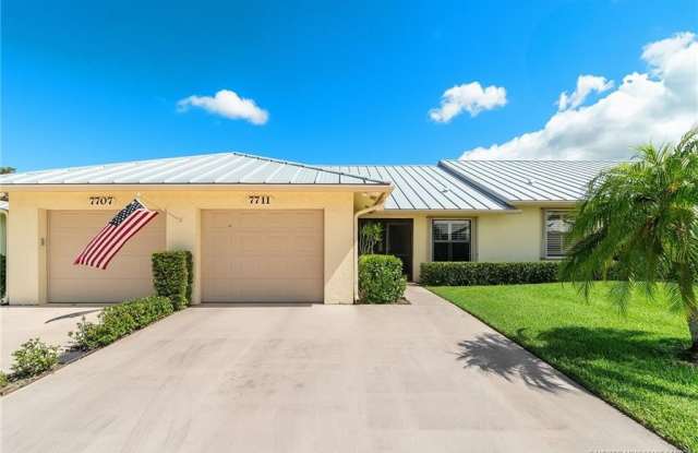 7711 SE Sugar Sand Circle photos photos