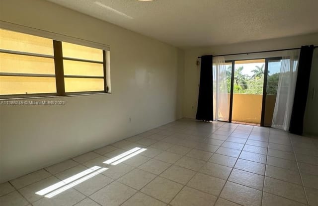 525 Coral Way - 525 Coral Way, Coral Gables, FL 33134