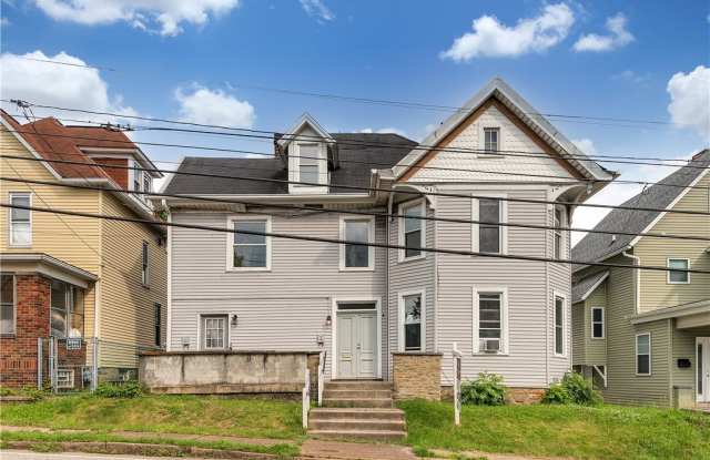 630 W Newton St photos photos