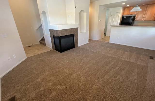 8744 Eckberg Hts Gallery 3