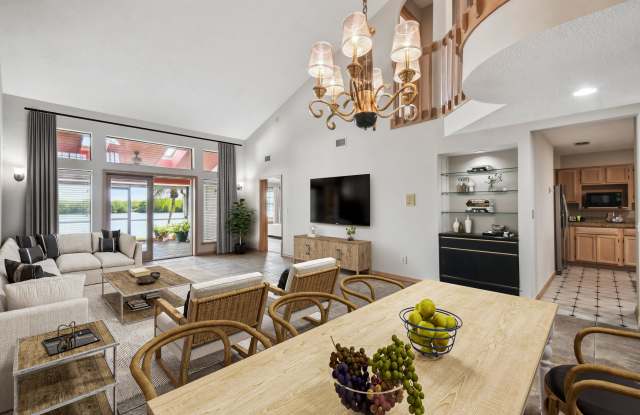 2590 Sykes Creek Drive photos photos