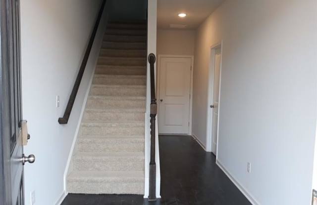 2202 Talmai Drive Gallery 2
