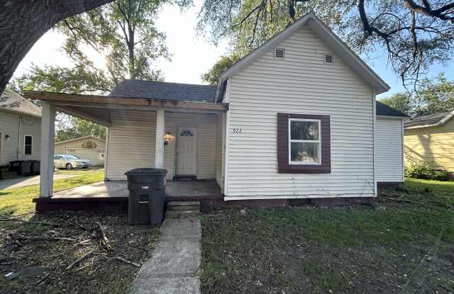 922 Martin St - 922 Martin Street, Danville, IL 61832